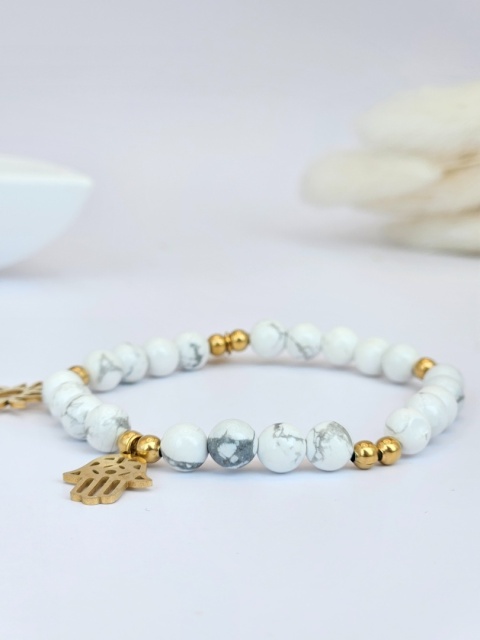 Bransoletka z Howlitów z zawieszkami