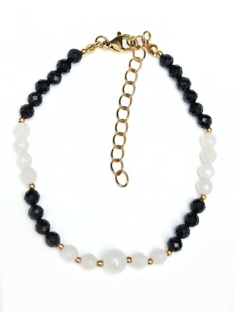 Kobiecość, miłość, ochrona