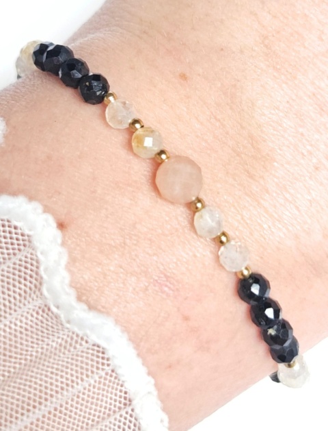 Szczęśliwa i bogata